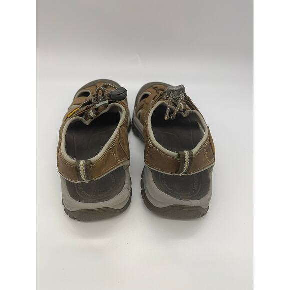 Keen Men\'s Leather Upper Hiking Sandals Size 8 *Missing 1 Lace Cap